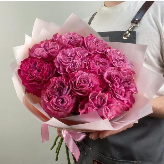 Ramo de rosas peonías
