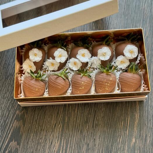 Chocolate-covered strawberries. A sweet gift
