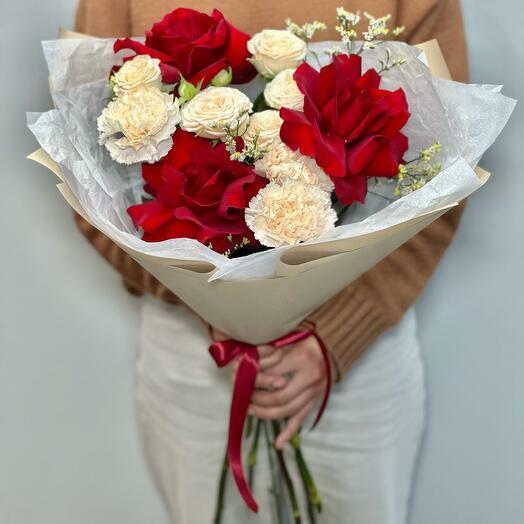 Romantic Bouquet of Red Roses and Cream Carnations-1902