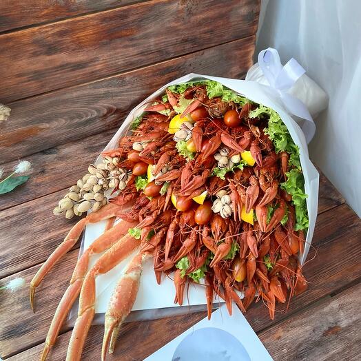 Букет с клешней краба и раками