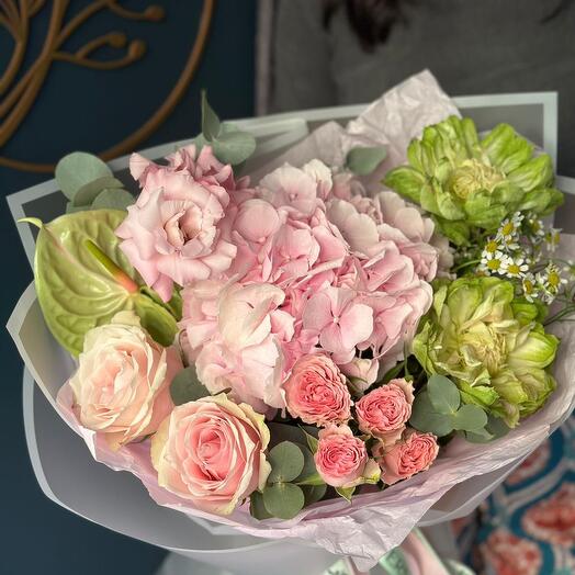 Ekzotik flowers bouquet( hydrangea, roses, special roses)