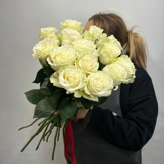 Букет из белых роз