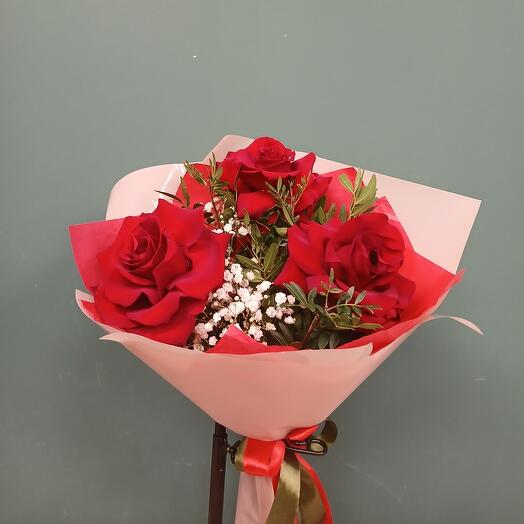 Букет из французских красных роз