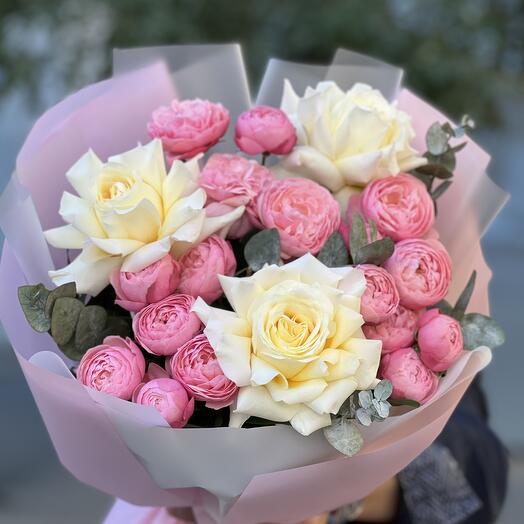 Holland roses and Spray roses bouquet💞💕