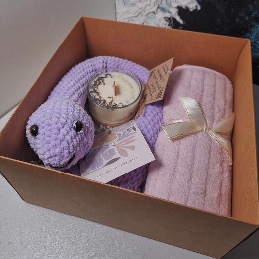 Подарочный набор "Рождественское чудо" сиреневого цвета