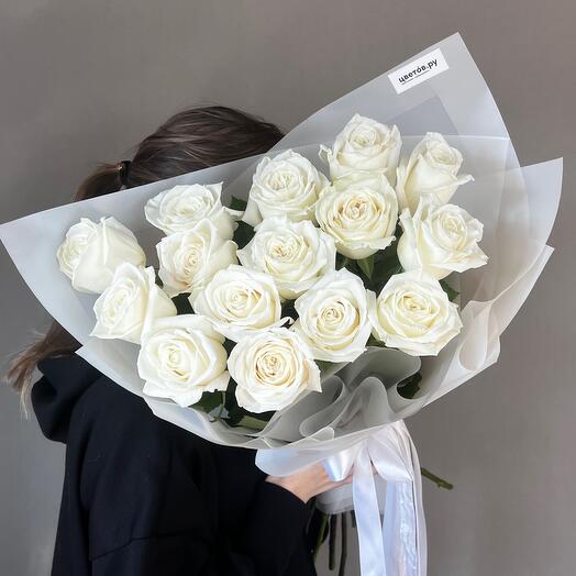 Ramo de rosas blancas en forma de peonía Playa blanca