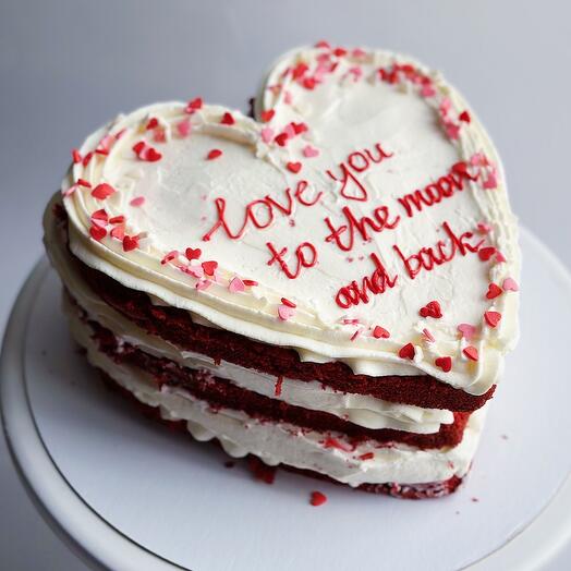 Торт на 1.5кг большое сердце красный бархат