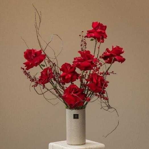 Букет из красных стабилизированных роз