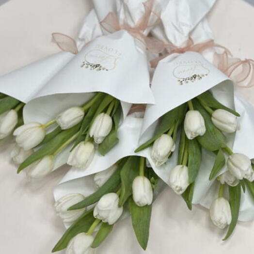 Set of 5 bouquets with 5 tulips