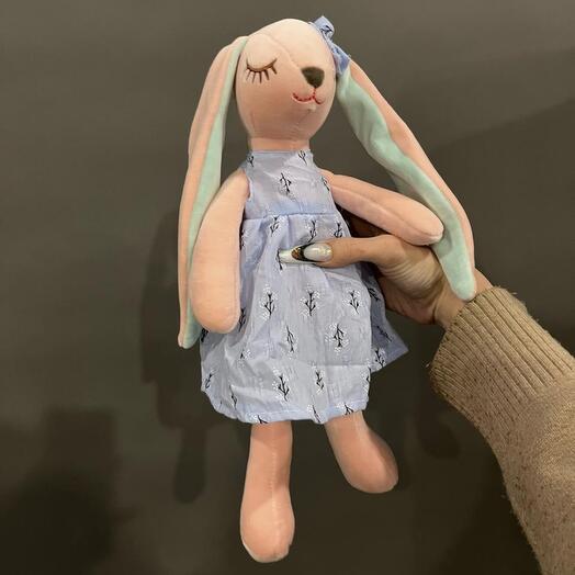 Игрушка зайка в платье