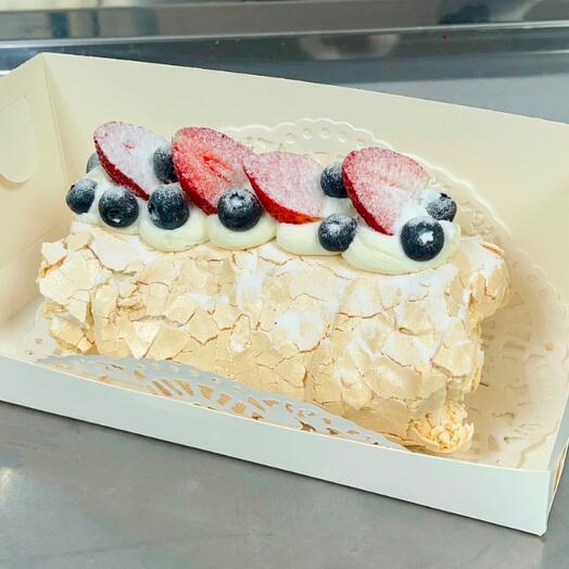 Мини меренговый рулет