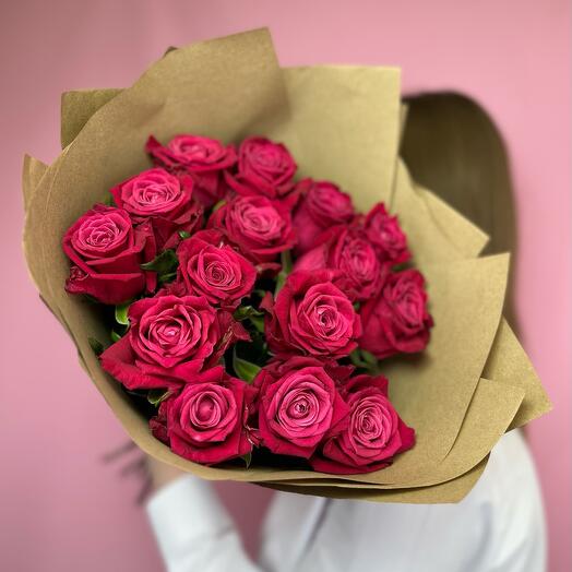 Bouquet of 15 crimson roses
