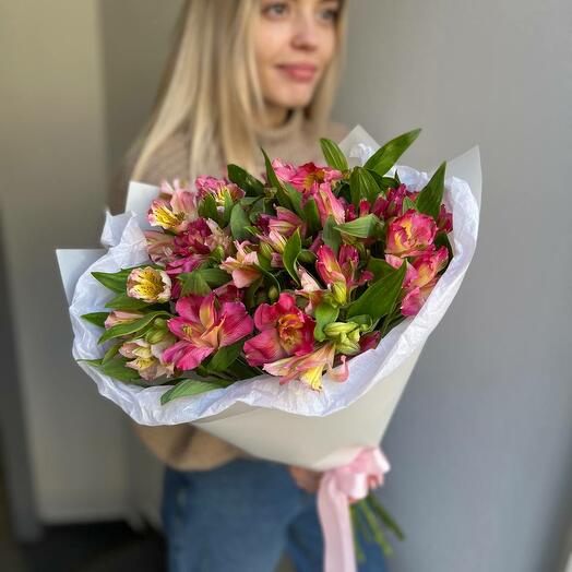 Микс из 7 альстромерий