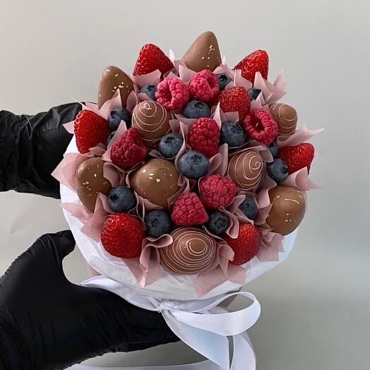 Клубника в коробке