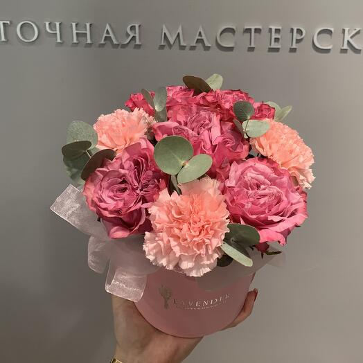 Цветы в коробке