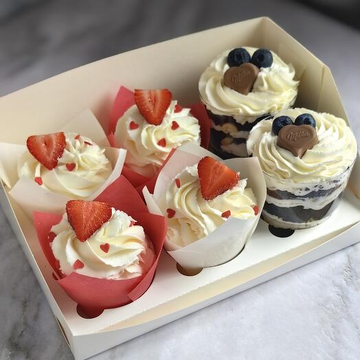 Трайфлы с ягодами и капкейки подарок маме, подарок девушке без повода