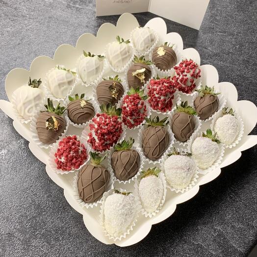Клубника в шоколаде 25шт «Berry»