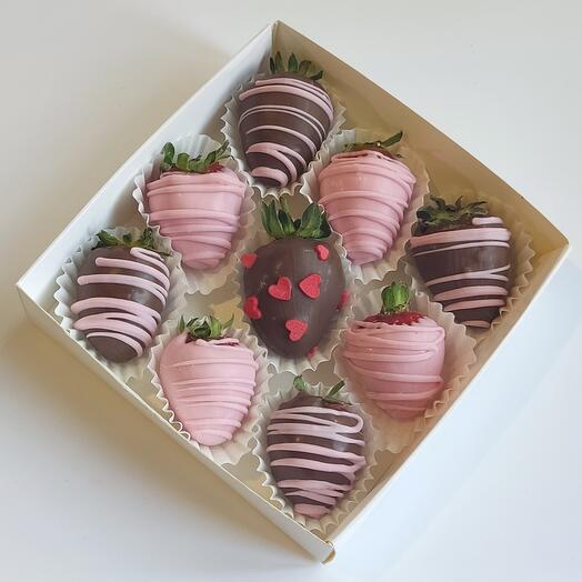 Мини коробка клубника в шоколаде 3