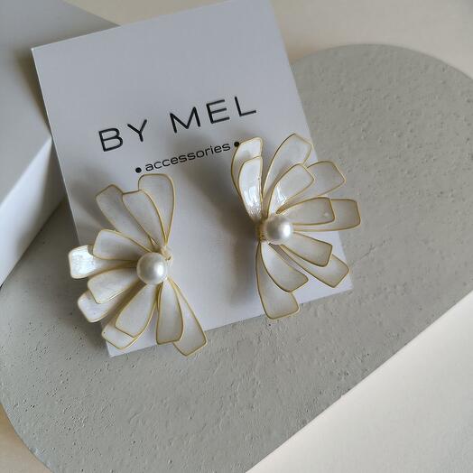 Серьги "Camomile" из витрали с натуральным жемчугом, свадебные серьги, украшения ручной работы