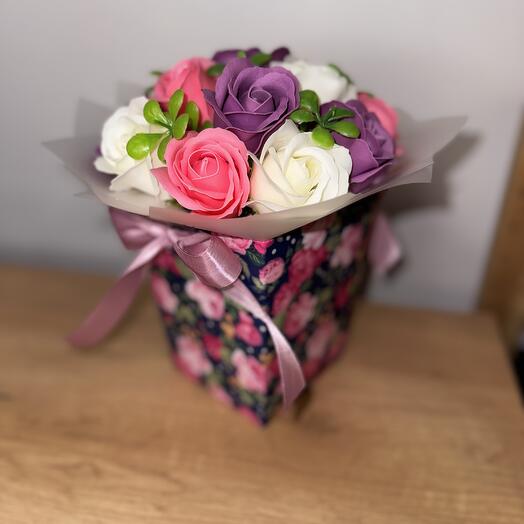 13 мыльных роз