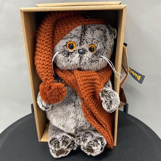 Игрушка Басик в вязаной шапке и шарфе