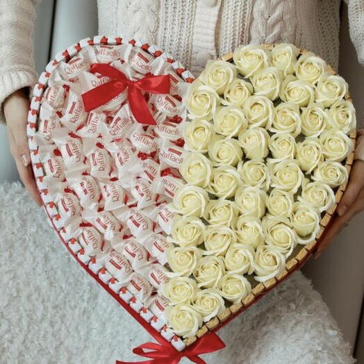 Цветы  и шоколад 💝