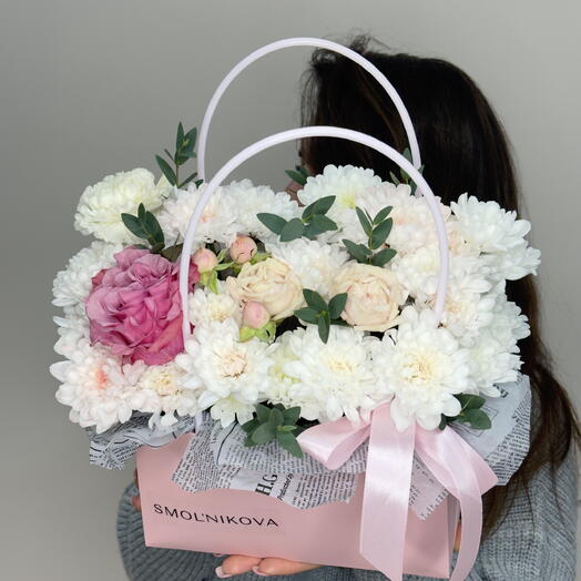 Яркая сумочка с розами 💖для любимой 💕/ цветы в Уфе с доставкой
