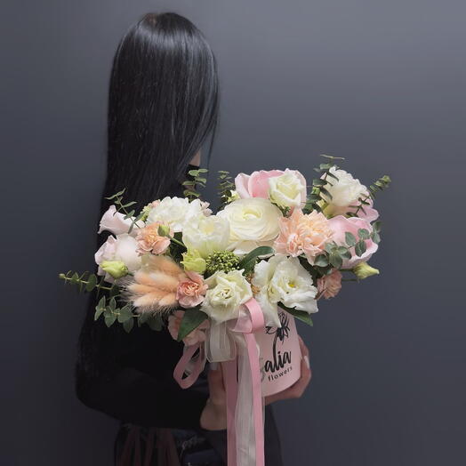 Шляпная коробка 89