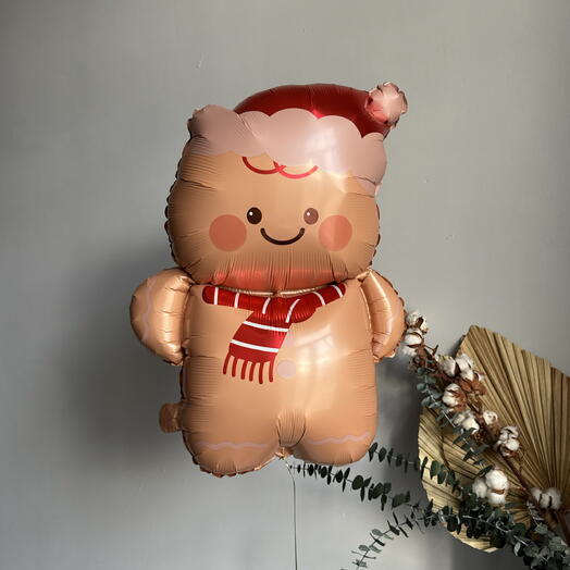 Шар пряник в шапочке новогодний
