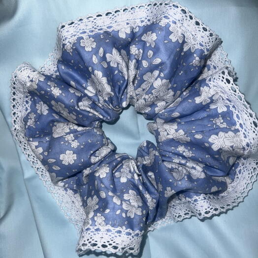 Резинка для волос ручной работы