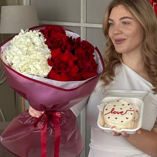 Комбо букет с гортензией + бенто