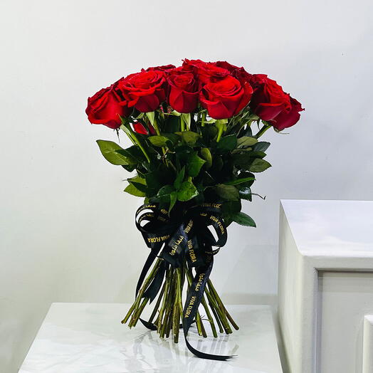 Classic 25 Red Roses