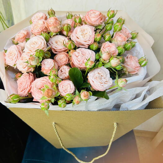 Букет розовых пионовидных роз🌺