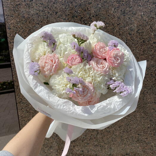 Сказочный букетик bloom room, статица, диантус, гортензия, пионовидная роза