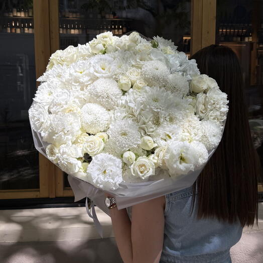 White elegance L size