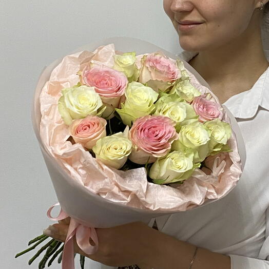 Нежный микс роз s