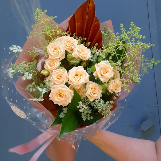 3 roses bouquet