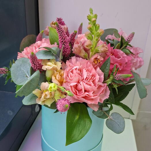 Любимый день💐Коробка с диантусос,антиром, вероникой и эвкалиптом