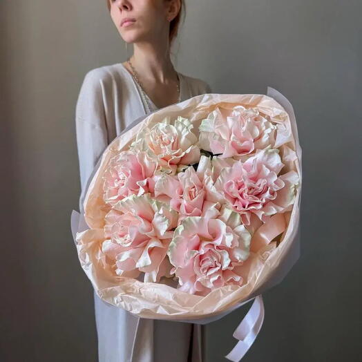 Нежный букет с французскими розами