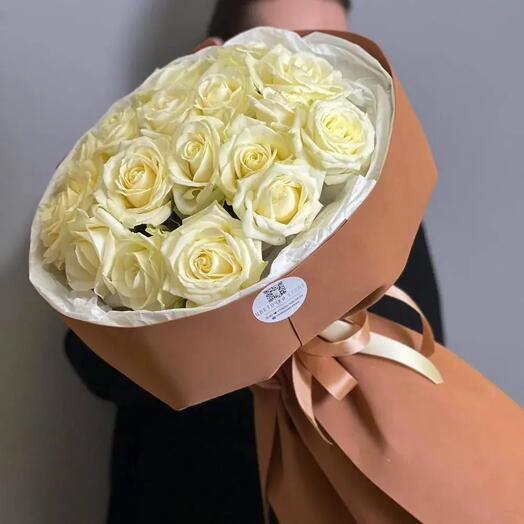 Букет белых роз «Семнадцать мгновений чистоты»😍