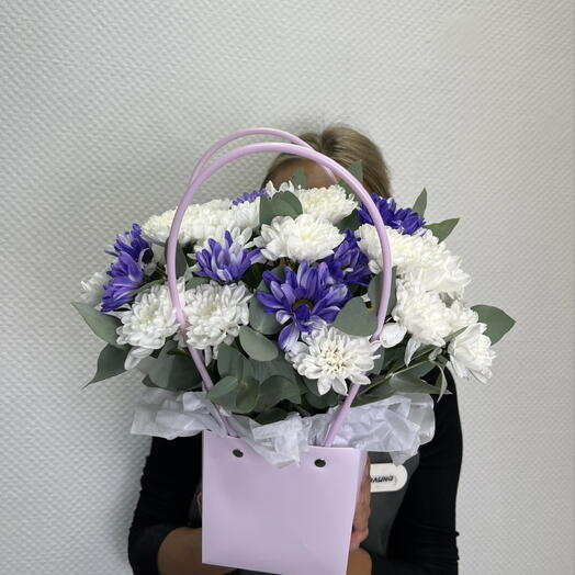 Сумочка микс с белой хризантемой и фиолетовой ромашкой «Подснежник» 🤍💜