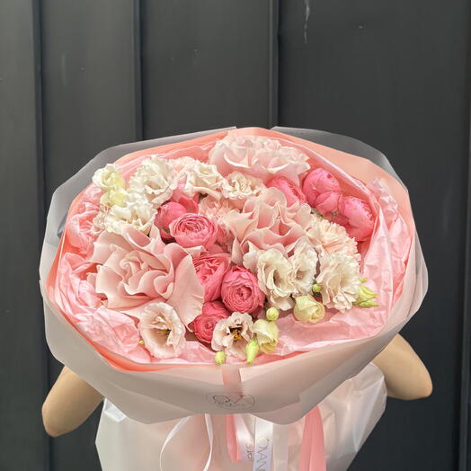 Яркий розовый букет 🌸