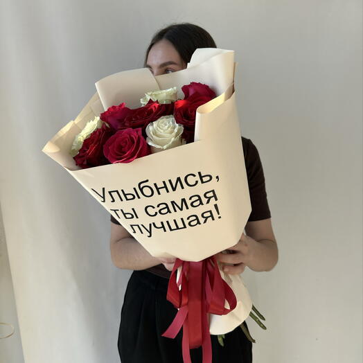 Розы 9 шт красные, белые, розовые