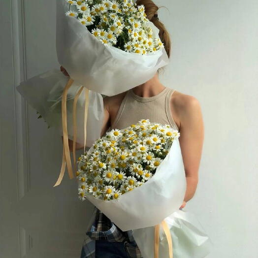 Букет из 9 кустовых ромашек