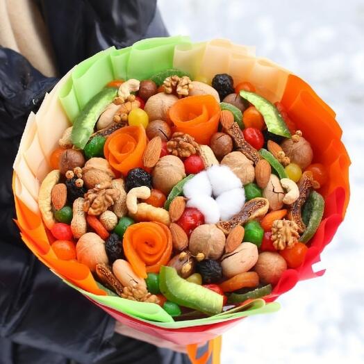 Букет из сухофруктов и орехов "Сладкое пожелание"