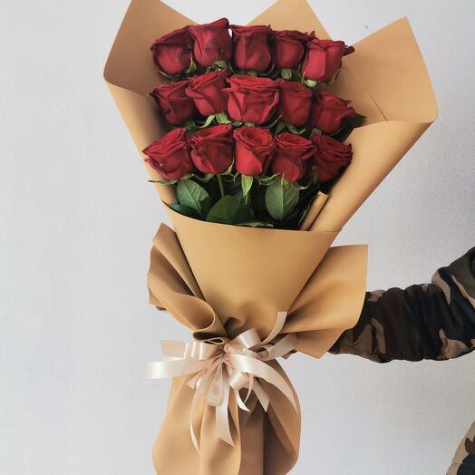Ramo de 15 rosas rojas