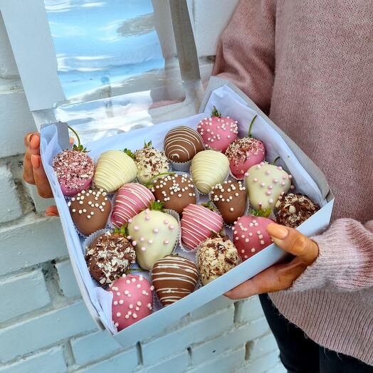Fresas cubiertas de chocolate, surtidas