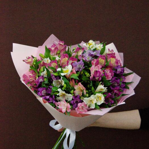 Букет из 25 альстромерий