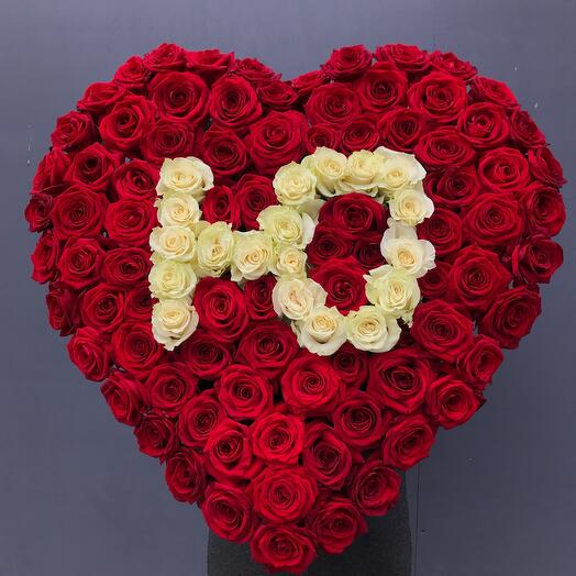 100 roses heart