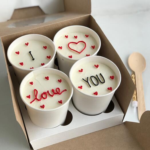 Cake to go "l LOVE YOU" with hearts. Cake in a glass of 4 pcs